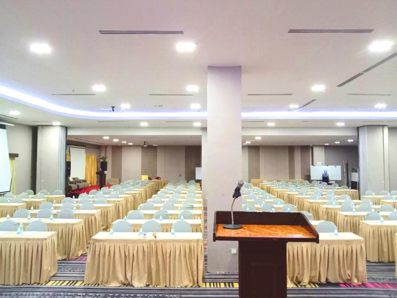 Langkasuka Express Hotel กัวห์ ภายนอก รูปภาพ