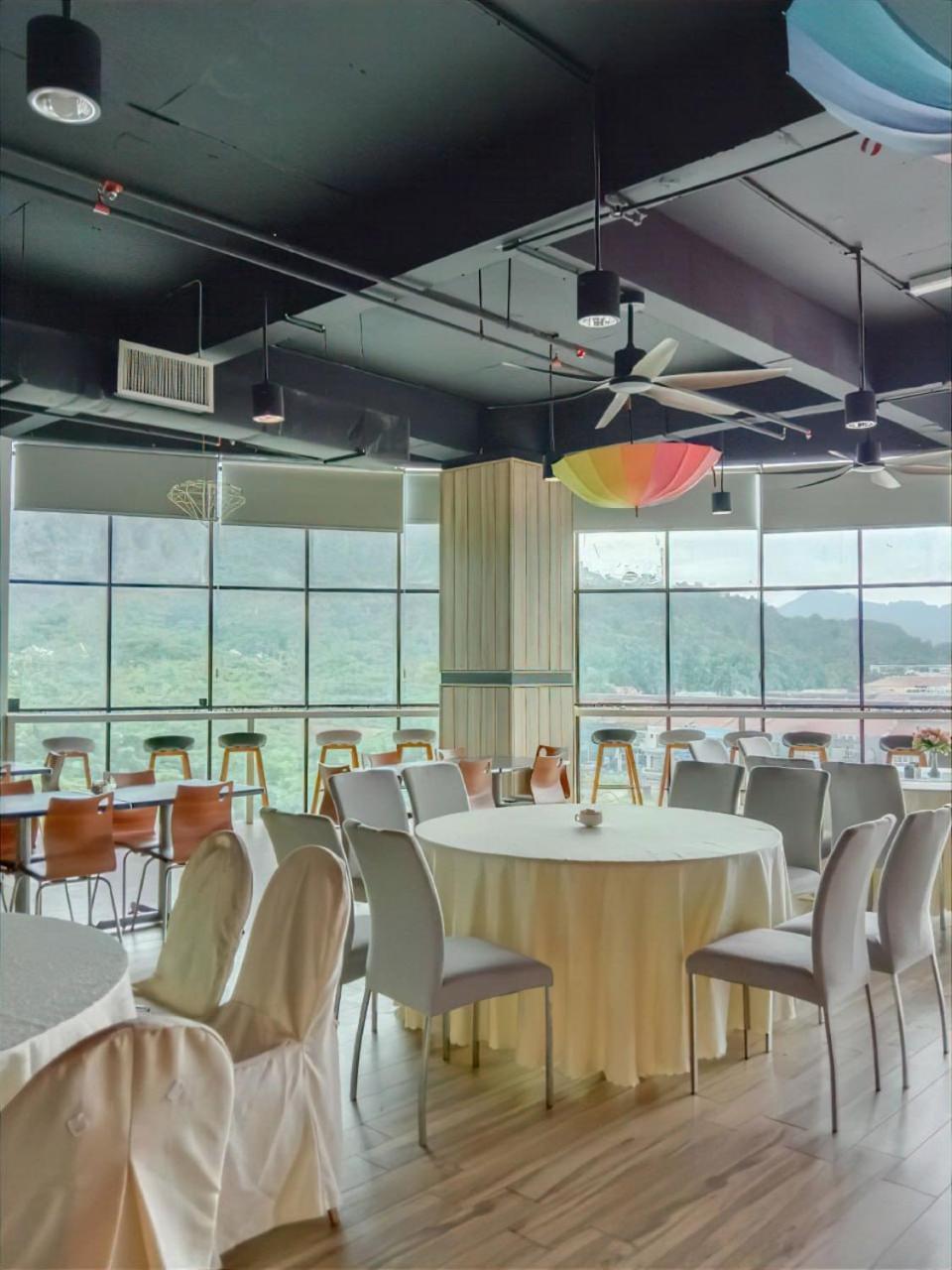 Langkasuka Express Hotel กัวห์ ภายนอก รูปภาพ
