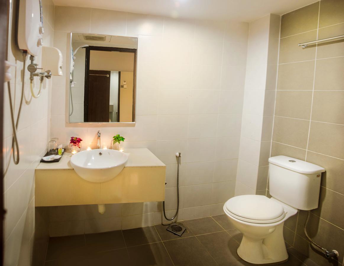 Langkasuka Express Hotel กัวห์ ภายนอก รูปภาพ