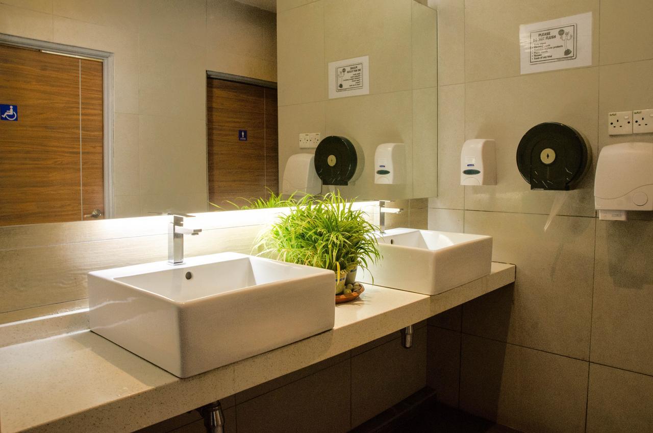 Langkasuka Express Hotel กัวห์ ภายนอก รูปภาพ